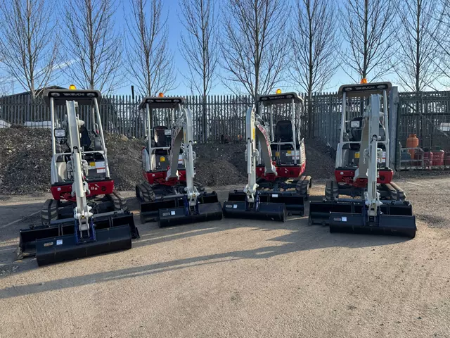 Mini Digger Hire Warwickshire