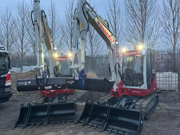 5 ton diggers for hire warwickshire