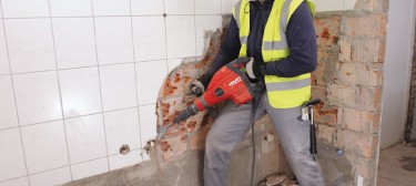 Medium Breaker Hilti TE 700 AVR Hire 