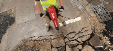 Hire Extra large breaker Hilti TE 3000 AVR Jack Hammer
